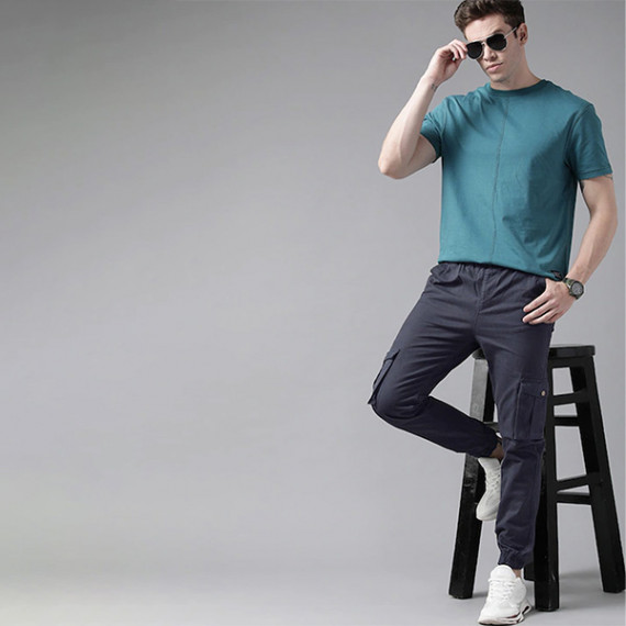 https://fitdrop.in/products/men-navy-blue-solid-mid-rise-woven-pure-cotten-cargo-trousers