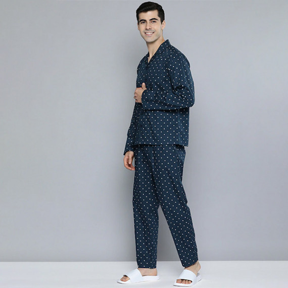 https://fitdrop.in/products/men-navy-blue-white-printed-pure-cotton-night-suit