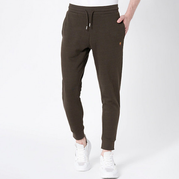 https://fitdrop.in/products/men-olive-solid-joggers