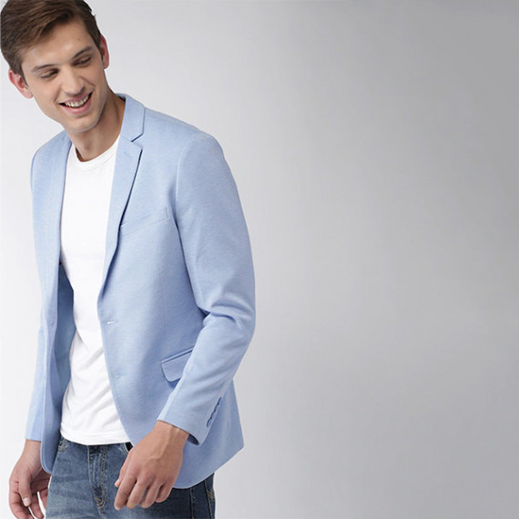 https://fitdrop.in/products/men-blue-solid-single-breasted-knitted-blazer