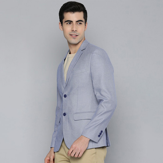 https://fitdrop.in/products/men-blue-self-design-textured-regular-fit-smart-casual-blazer