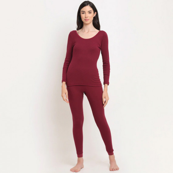 https://fitdrop.in/products/women-maroon-striped-thermal-top