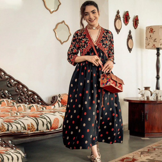 https://fitdrop.in/products/black-orange-ethnic-motifs-printed-maxi-dress