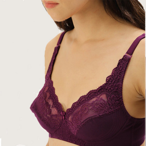 https://fitdrop.in/products/lace-non-wired-non-padded-everyday-bra-db-bf-005c